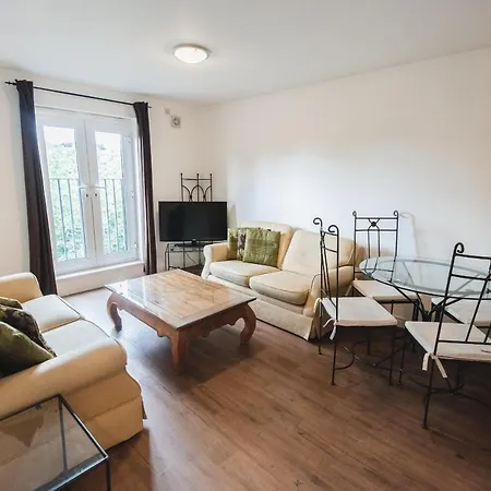 Apartment Burley Park - Peymans *